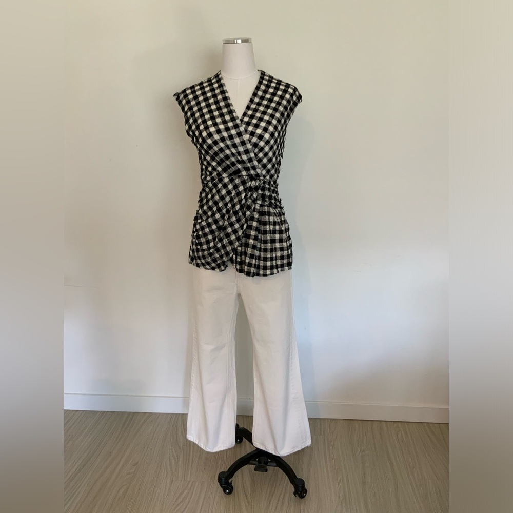 ANTHROPOLOGIE Deletta Black and white buffalo check / gingham gathered top